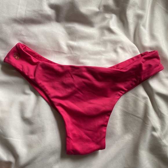 Brazilia Bikini Set - Picture 4 of 6